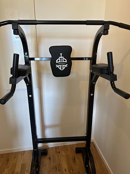 Power Tower Dip Station Pull Up Bar ny skick