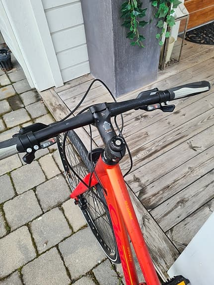 Cresent femto hybrid damcyckel