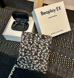 Bang & Olufsen Beoplay EX Limited Edition trådlösa hörlurar