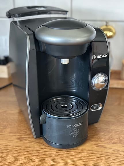 Perfekt liten kaffemaskin för hem, stuga eller resa