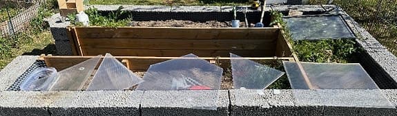 Växthusfönster, taklucka och dörr i kanalplast