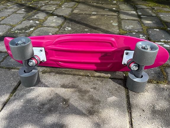 Rosa cruiser/skateboard – fint skick
