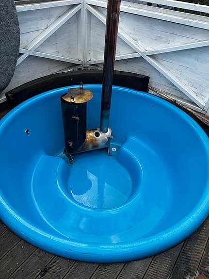 Skärgårdstunnan vedeldat spabad