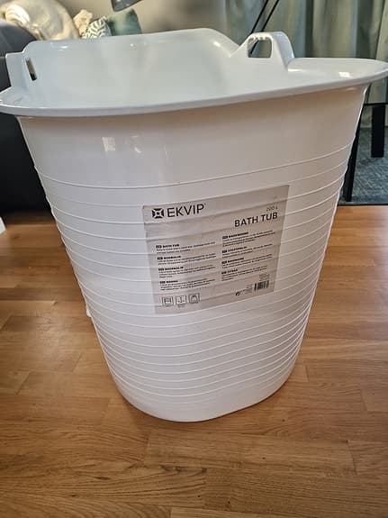 EKVIP badbalja vit