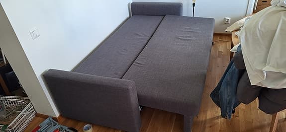 Rymlig 3-sits bäddsoffa med förvaring