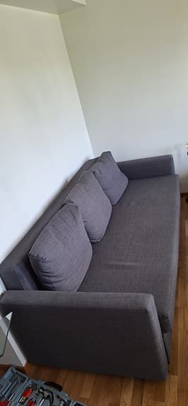 Rymlig 3-sits bäddsoffa med förvaring