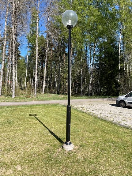 Trädgårdsbelysning / lyktstolpar med klotglas