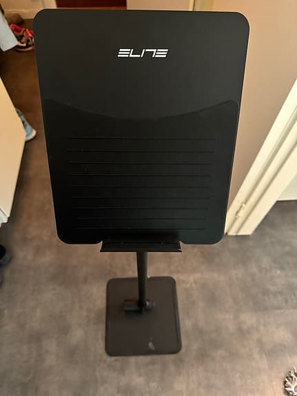 Elite Hållare för surfplatta på din träningscykel