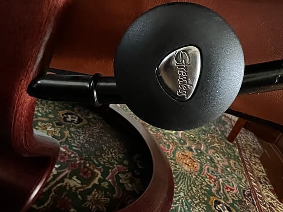 Mayfair Stressless Classic Large + pall. Läder