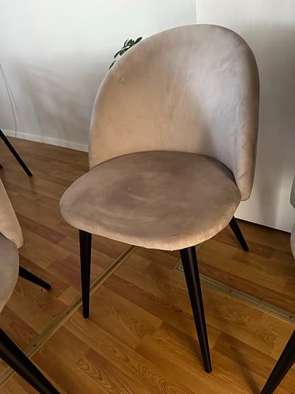 Sammetsstolar - beige