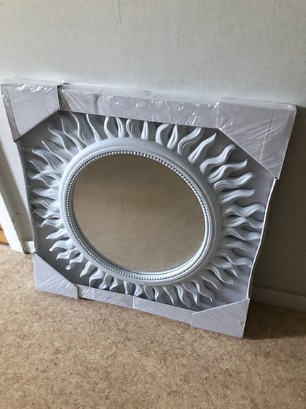 IKEA rund spegel med solram vit