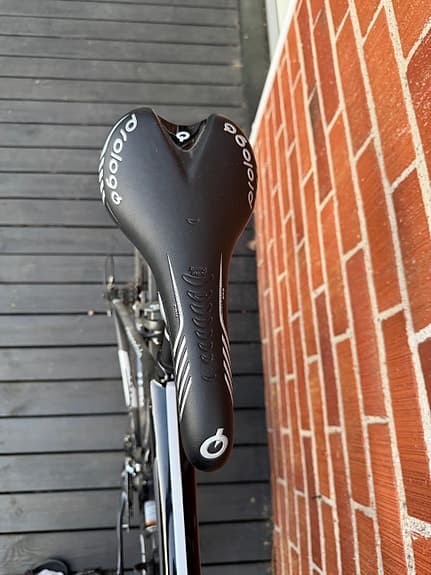 Säljer en cannondale landsvägscykel