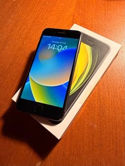 Apple iPhone SE (2 gen) 64GB svart