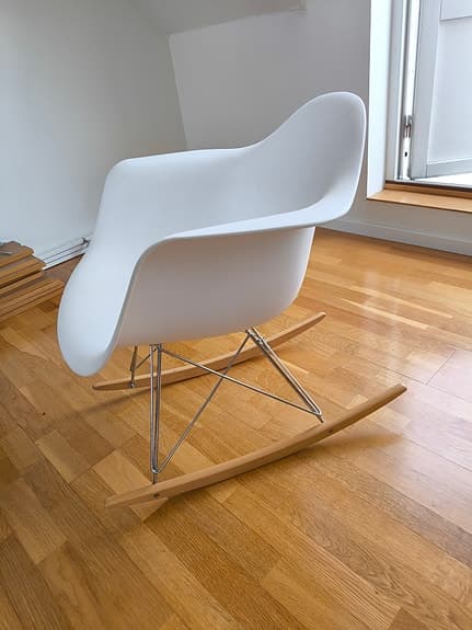 Eames inspirerad gungstol