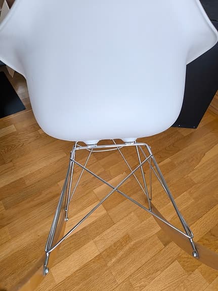Eames inspirerad gungstol