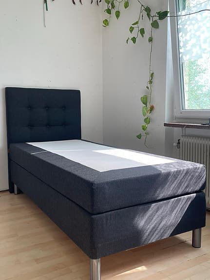 Säng med Madras