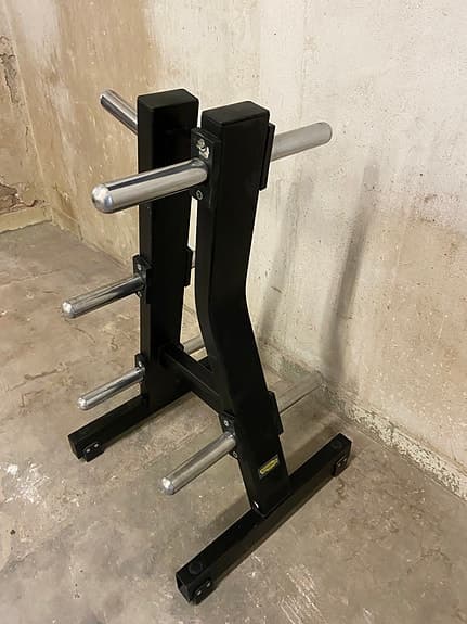 Technogym Viktställ / Plate Tree – Kommersiell Gymkvalitet