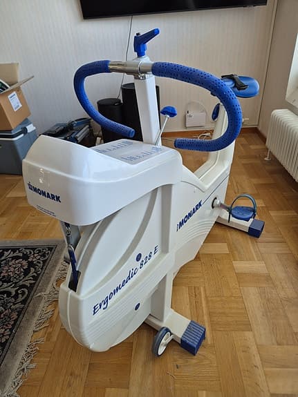 Monark Ergomedic 828 E motionscykel vit/blå