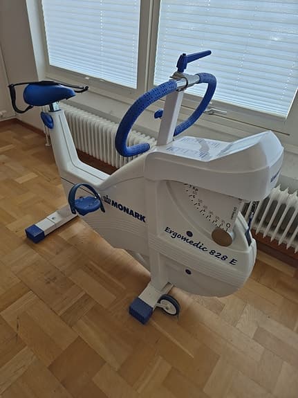 Monark Ergomedic 828 E motionscykel vit/blå