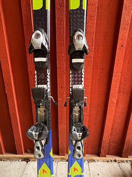 Atomic SX-7 alpinskidor 140 cm