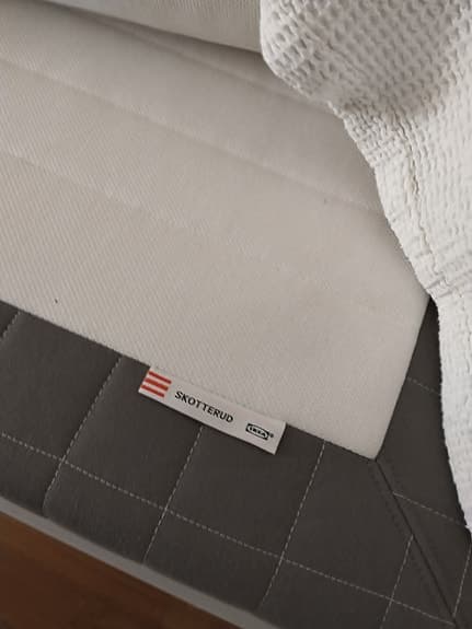 Ikea säng med ram
