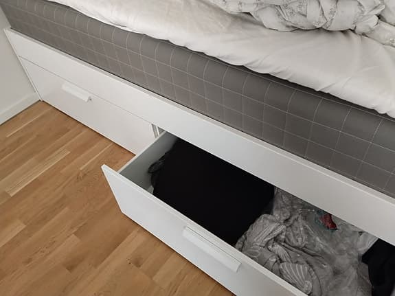 Ikea säng med ram
