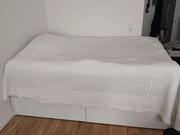 Ikea säng med ram