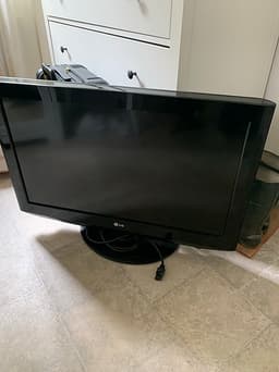 LG TV 32 tum