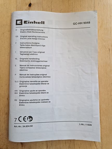 Häcktrimmer med teleskopskaft