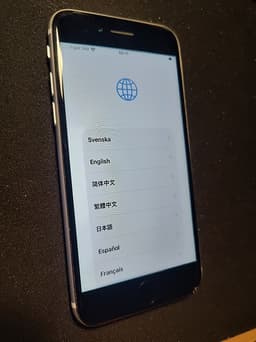 Apple iPhone SE (2-3 gen) 64 GB vit