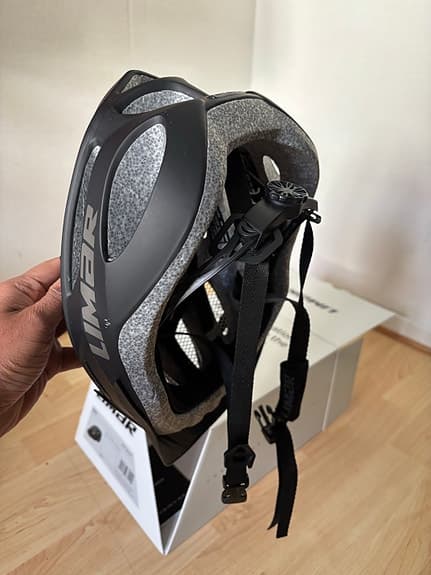 Limar cykelhjälm svart