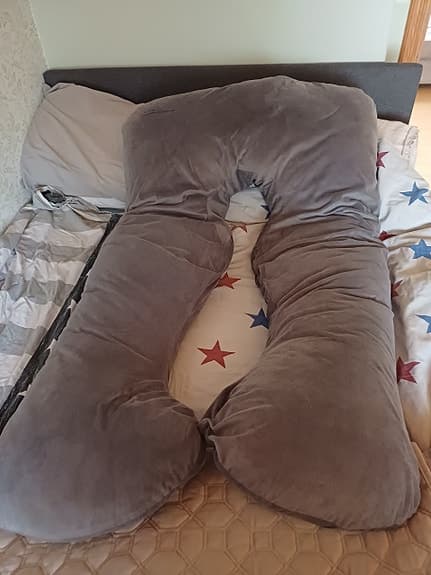 IKEA gravidkudde kroppskudde grå