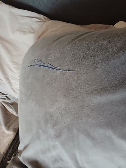 IKEA gravidkudde kroppskudde grå