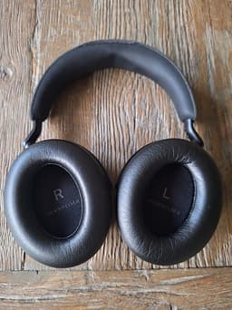Sennheiser Momentum 4 Wireless Over-ear hörlurar
