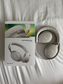 Bose QuietComfort Ultra trådlösa over-ear hörlurar vita