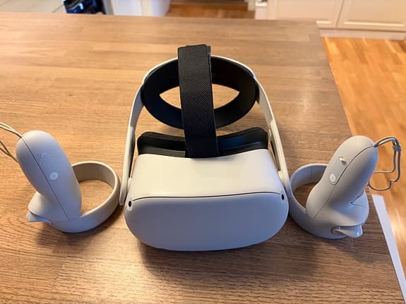Oculus 256G Quest 2 VR-headset med handkontroller