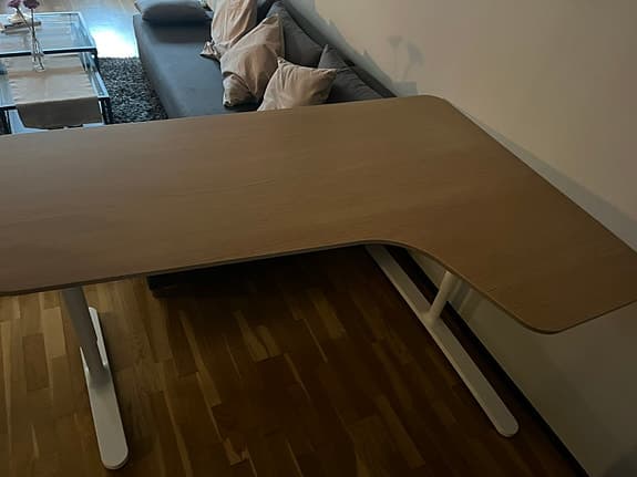 Skrivbord från IKEA