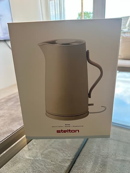 Stelton Emma vattenkokare 1,2 L beige
