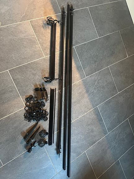 Gardinstång med tillbehör