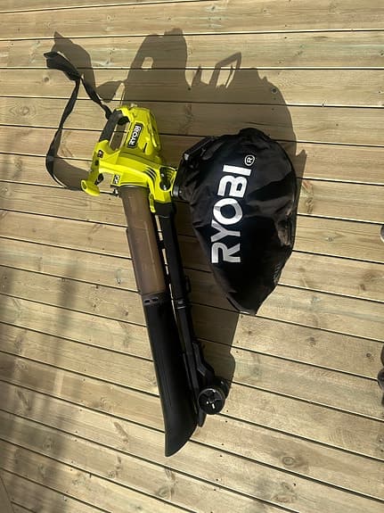 Ryobi lövblås och lövsug med uppsamlare