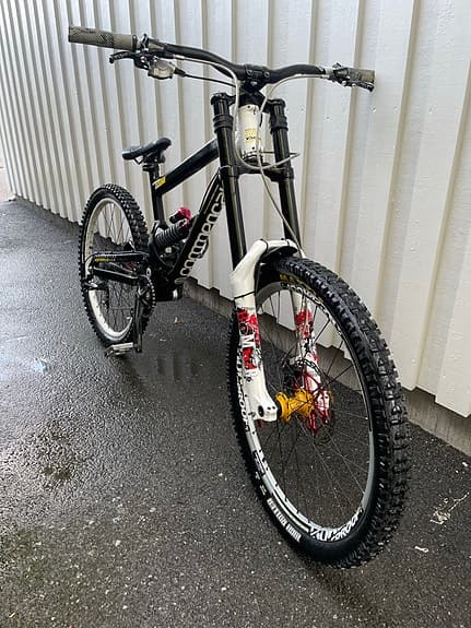 Commencal supreme v2