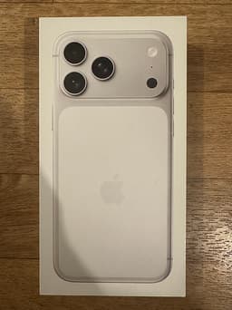 iPhone 17 Pro Max 256 GB vit oöppnad