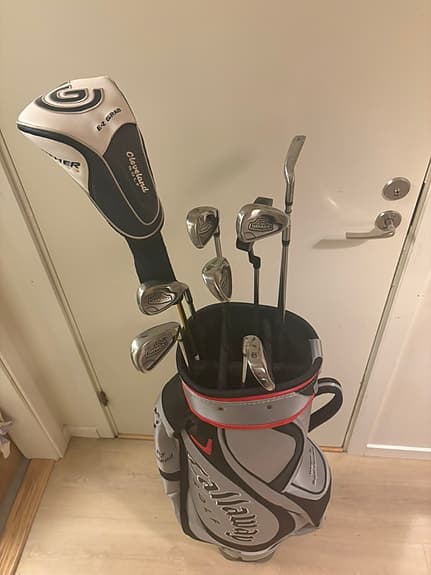 Golfset - järnset (4-PW), putter, driver och 2 bagar