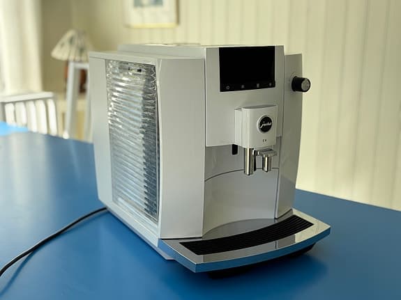 Helautomatisk kaffemaskin, Jura E4