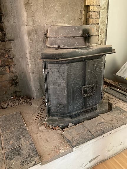 Jotul gjutjärnskamin svart