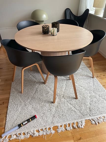 Stolar hay- About a Chair Stol