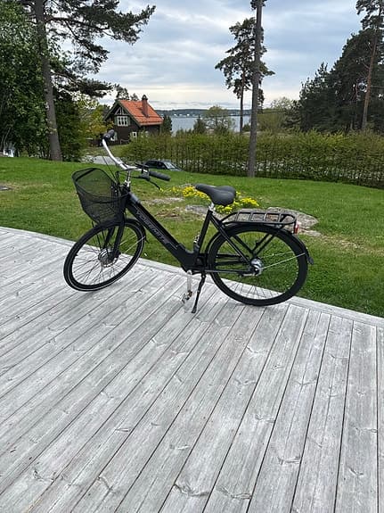 El cykel som är sparsamt använd 12.000 nypris
