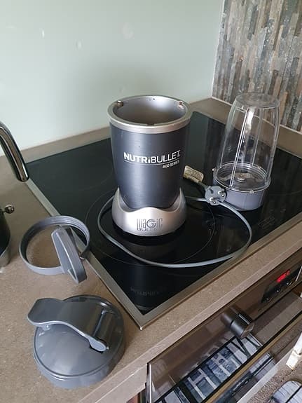 Nutribullet mixer med bägare
