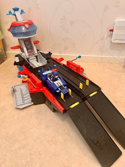 Paw Patrol lekset racerbana med fordon