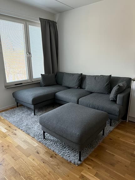 Chilli Menard 3-sits Soffa (och tillhörande Menard pall på köpet)